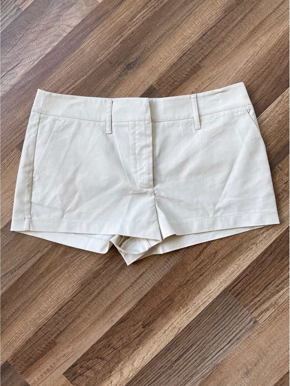 Few Moda x Greta Louise Tomé NWT Ivory Shorts Womens 8 Tailored High Rise